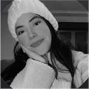 Soy una persona paciente y empática, con vocación educativa. 