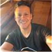 Spanischlehrer, unterrichtete Fächer wie Kunstgeschichte, Literatur und Kunst im Allgemeinen. Lustige Unterhaltungen, interessante