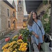 Profesora graduada en Relaciones Laborales y Recursos Humanos, con experiencia en orientada a las personas 