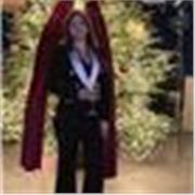 Sono laureata in francese e spagnolo ma posso offrire anche lezioni di italiano oltre le precedenti due lingue