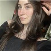Laureanda in storia e diplomata in lingue straniere, mi offro per ripetizioni private da remoto di inglese e materie umanistiche.