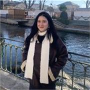 Profesora de ingles con 7 años de experiencia en academias  y tutorías particulares con niños, adolescentes y adultos.
