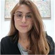 Offro lezioni private a bambini delle medie ed elementari, principalmente come aiuto compiti, adattandomi alle loro esigenze 