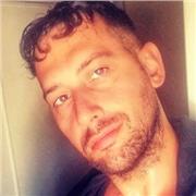 Docente di filosofia e storia impartisce lezioni