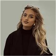 Professional English Tutor Teaching Students Of All Levels