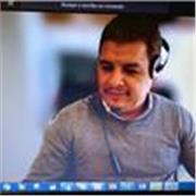 Profesor de computación para impartir clases a niños de todas las edades