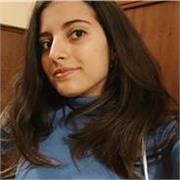 Studentessa del terzo anno di lettere impartisce lezioni di latino e letteratura latina