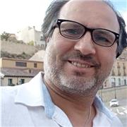 Profesor titulado en francés, con mas de 8 años de experiencia, imparte clases presenciales.