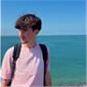 Étudiant en licence d’économie , brevet mention très bien, disponible pour vous aider 😊