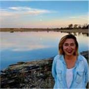 DOU AULAS DE PORTUGUÊS. Sou Portuguesa gosto de ensinar