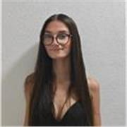 Soy Andrea y doy clases de refuerzo de Lengua Castellana y Literatura a niños en primaria y la ESO.