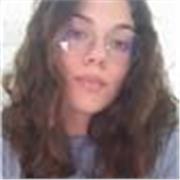 Studentessa universitaria offre lezioni private di filosofia