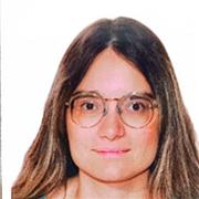 Student of English Philology gives Spanish classes to non-native spanish speakers, Seville