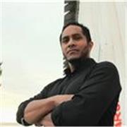 Maestro de español con experiencia en clases en línea para jóvenes y adultos