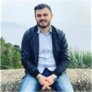 Laureato in filosofia e storia/specializzato sul sostego/laureato in filologia moderna