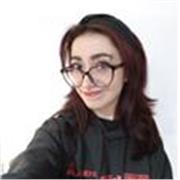 Estudiante universitaria de 1º Química con excelentes notas