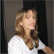 Canadese trilingue (inglese, francese, italiano) con diversi anni di esperienza nell'insegnamento, offre lezioni di inglese di alt