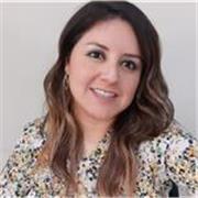 Profesora de español nativa para extranjeros con 15 años de experiencia.