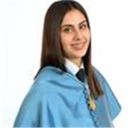 Soy pedagoga y me gusta acompañar a cada estudiante a encontrar su propio camino. 