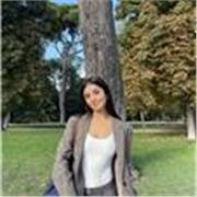 Estudiante de último año de Derecho y Relaciones Internacionales, con extensa experiencia en clases particulares/cuidado infantil