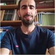 Insegnante di matematica presso liceo scientifico, con esperienza nel sostegno e nella personalizzazione dell'apprendimento.