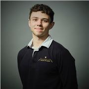 Private tutor with personalised lesson tailored to students needs