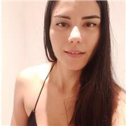 instructora de Hatha yoga integral y mindfullnes. en modalidad diurna y vespertina;comienza tu dia con energía y positivismo; descansa tu mente y tu cuerpo antes de ir a dormir. trabaja el control de tu respiración, cuerpo y mente desde tu hogar