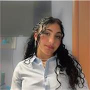 Possiedo la certificazione B2 e ho svolto corsi all'estero per perfezionare l'inglese. 