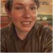 Soy una persona comprometida, paciente y cercana, con estudios en educación preescolar y experiencia en colegios.