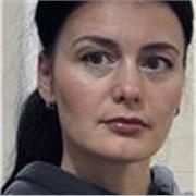 Profesora titulada: clases de inglés y apoyo creativo.