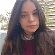 Doy clases particulares en verano de la mayoria de asignaturas hasta nivel de educación secundaria obligatoria (depende de la asignatura). Estoy estudiando un grado de biotecnología en la universidad y estoy comóda tratando con niños