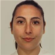 Supplente di scuola superiore offre lezioni online e aiuto compiti