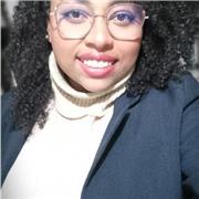 Profesora de apoyo escolar especializada en dar clases presenciales