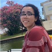 Profesora de inglés que imparte clases a niños hasta bachillerato