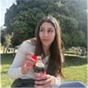 Hola. Me llamo Anahi Almeida soy de Uruguay y tengo 19, responsable atenta creativa amable y amorosa 