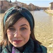 Laureata magistrale in Mediazione Linguistica impartisce lezioni di inglese e francese
