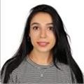 Her yaştan öğrenciye İngilizce dersi veren öğretmen