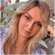 Insegnante di pittura . Mi piacerebbe imparare quello che so dagli altri personi . sarebbe un piacere per me