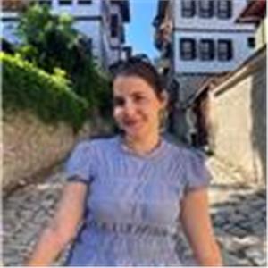 İrem Sahin