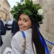 Offro lezioni private a bambini e ragazzi di ogni ordine e grado di istruzione. Specializzata con master in alunni BES e DSA.