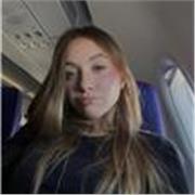 Studentessa del liceo linguistico, parlo spagnolo fluentemente e sono brava nelle materie umanistiche. Offro ripetizioni a Roma.