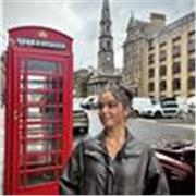 Profesora de lengua (catalana, castellana, ingles) y nivel basico de frances o incluso italiano.