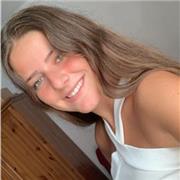 Estudiante de Educación Primaria en la Universidad de Málaga se ofrece a dar clases particulares a niños de primaria. Soy una persona muy amable y amante de los niños, muy social y puntual