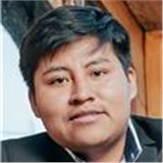 Profesor de todo tipo de matemáticas que imparte clases a niños y jóvenes de todas las edades