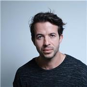 Exactamente como esta escrito. Puedo dar clases basando a nivel del alumno.