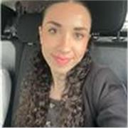 Profesora nativa de español, con 3 años de experiencia. Estudiante de traducción e interpretación y amante de los idiomas