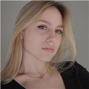 Profesora de inglés para los niños de primaria