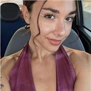 Mi chiamo Lucrezia, sono paziente e solare, offro aiuto compiti online o in provincia di Pavia con metodo semplice e coinvolgente