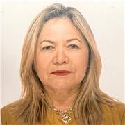 Tengo más de 10 años de experiencia como maestra de niños entre 6 y ocho año. Soy licenciada en Educación Integral