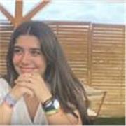 Estudiante de magisterio en la universidad de navarra, dispuesta a impartir todo tipo de asignaturas de primaria